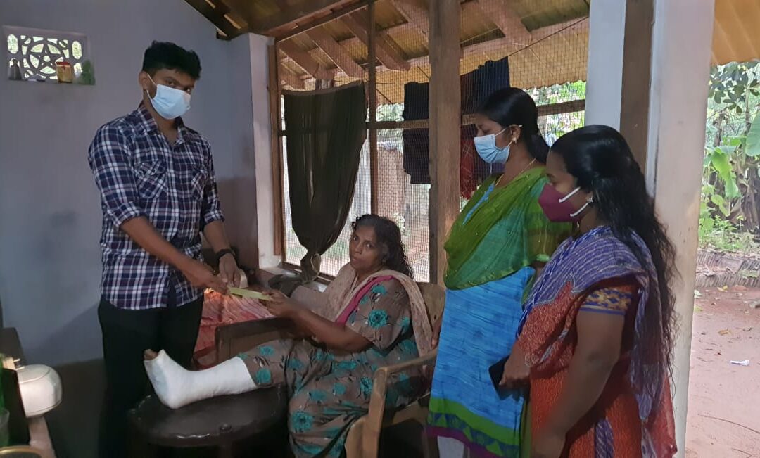 അപകടത്തിൽ പെട്ട തൊഴിലുറപ്പ് തൊഴിലാളിക്ക് ചികിത്സ സഹായവുമായി എൻആർഇജി വർക്കേഴ്സ് യൂണിയൻ