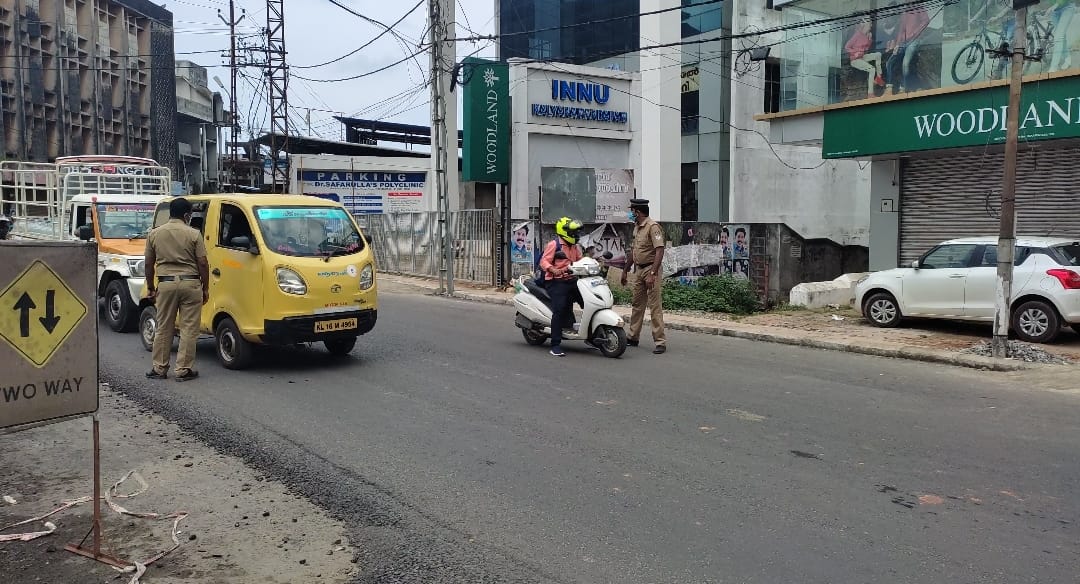പരിശോധനയിൽ രണ്ടിലൊരാൾ പോസീറ്റിവ്; തിരുവനന്തപുരത്ത് ഇനി സിൻഡ്രോമിക് മാനേജ്മെൻ്റ്