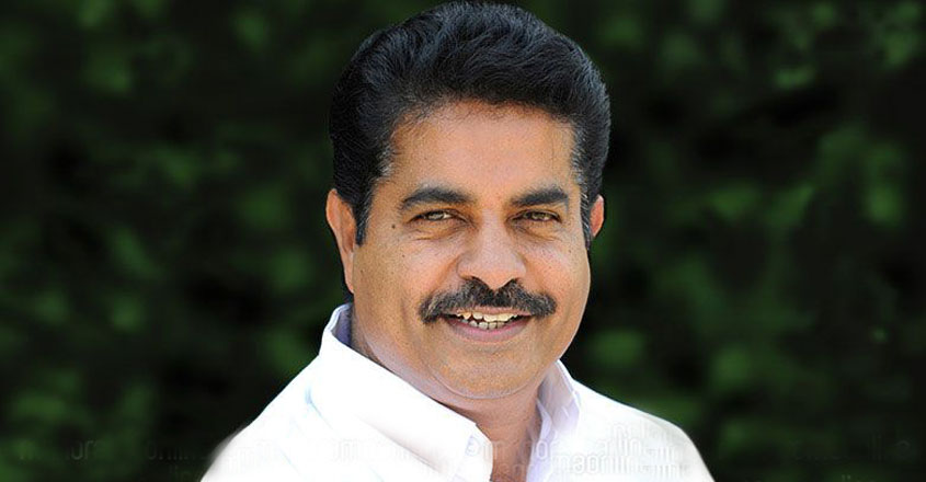 സ്വര്ണക്കൊള്ളയില് അടൂര് പ്രകാശും ചോദ്യമുനയിലേക്ക്; ഉണ്ണികൃഷ്ണന് പോറ്റിയുമായുള്ള ബന്ധം വിശദീകരിക്കണം