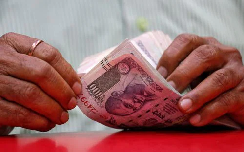 പങ്കാളിത്തപെന്‍ഷന്‍ ഒഴിവാക്കി പഴയ പെന്‍ഷന്‍ പദ്ധതിയിലേക്ക്