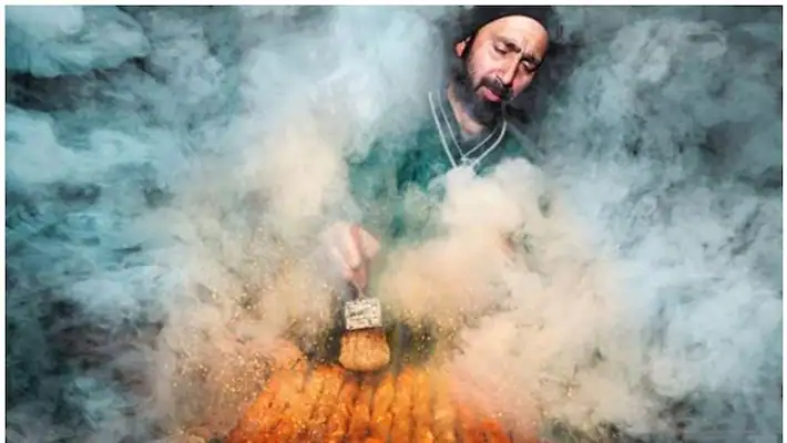 കബാബ് വിൽപ്പനക്കാരന്റെ ഫോട്ടോയ്ക്ക് അന്താരാഷ്ട്ര ഫോട്ടോഗ്രാഫി അവാർഡ്