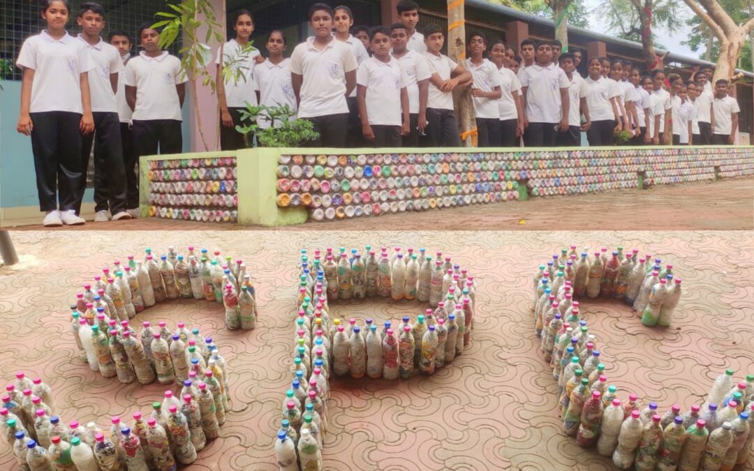 പ്ലാസ്റ്റിക്കിനെ കുപ്പിയിലാക്കി അവനവഞ്ചേരി ഗവ. ഹൈസ്കൂളിലെ കേഡറ്റുകൾ