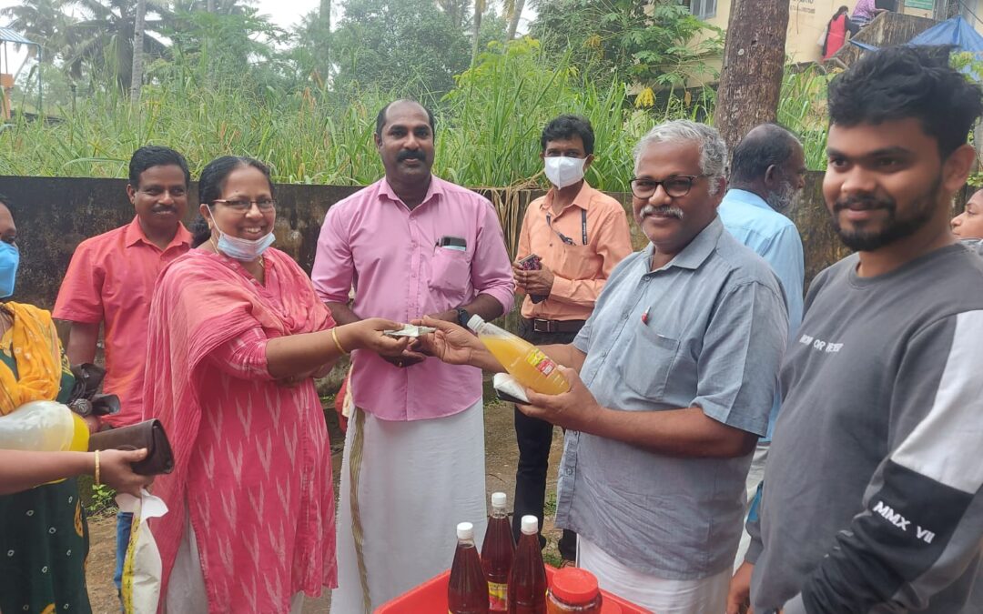 അഞ്ചുതെങ്ങ് കൃഷിഭവൻ്റെ ആഭിമുഖ്യത്തിൽ നടന്ന കർഷക സഭയും ഞാറ്റുവേലചന്തയും