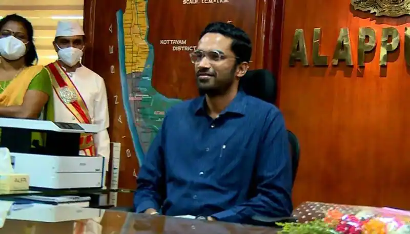 പ്രതിഷേധങ്ങൾക്കൊടുവിൽ ശ്രീറാം വെങ്കിട്ടരാമൻ ആലപ്പുഴ ജില്ലാ കളക്ടർ