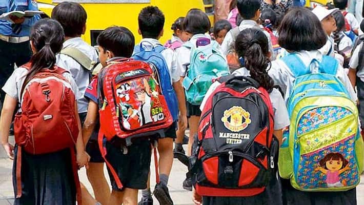 ആണ്‍/പെണ്‍ സ്കൂളുകൾ വേണ്ട; എല്ലാ സ്കൂളുകളും മിക്സ്ഡാക്കണമെന്ന് ബാലാവകാശ കമ്മീഷൻ