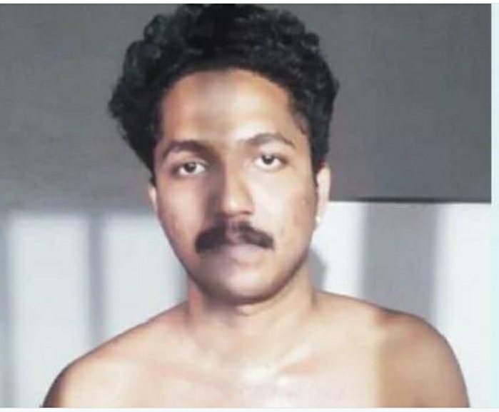 മകൻ അമ്മയെ ഗ്യാസ് കുറ്റി കൊണ്ട് തലയ്ക്കടിച്ച് കൊലപ്പെടുത്തിയ സംഭവം;  ഞെട്ടലിൽ കൊള്ളിക്കുന്ന് നിവാസികൾ