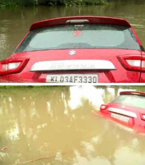 കോട്ടയത്ത്‌ ഒഴുക്കിൽപ്പെട്ട കാറിൽ നിന്നും പിഞ്ചു കുഞ്ഞടക്കമുള്ള കുടുംബം അത്ഭുതകരമായി രക്ഷപെട്ടു