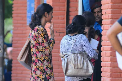 അടിവസ്ത്രം അഴിപ്പിച്ച സംഭവം; കൊല്ലത്ത് വീണ്ടും നീറ്റ് പരീക്ഷ നടത്തും