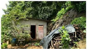 കോട്ടയത്ത് ദുരിതാശ്വാസ ക്യാമ്പില്‍ നിന്ന് ഒഴിയാതെ നാട്ടുകാരുടെ പ്രതിഷേധം