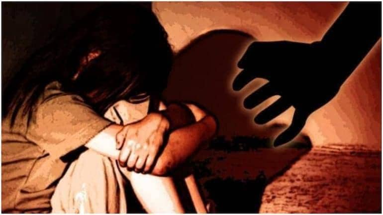 14 കാരിയുടെ മൃതദേഹം കത്തിക്കരിഞ്ഞ നിലയില്‍; കൂട്ടബലാത്സംഗത്തിന് ഇരയായെന്ന് പൊലീസ് നിഗമനം