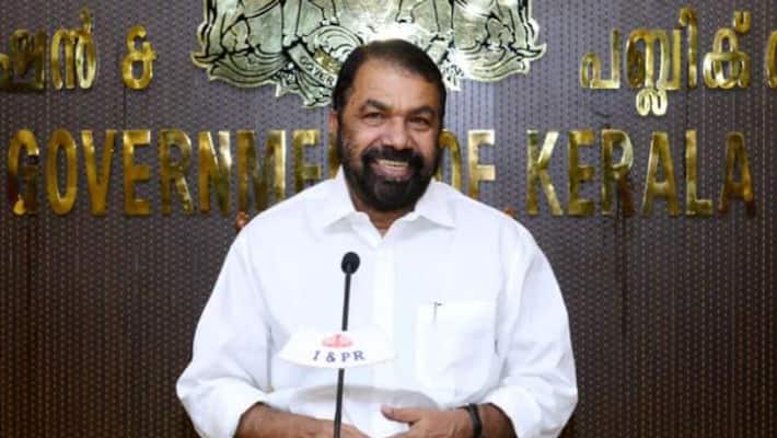 പ്ലസ് വൺ പ്രവേശനം: കമ്മ്യൂണിറ്റി സർട്ടിഫിക്കറ്റിന് പകരം എസ് എസ് എൽ സി ബുക്ക് ഹാജരാക്കിയാൽ മതിയാകും: മന്ത്രി വി ശിവൻകുട്ടി