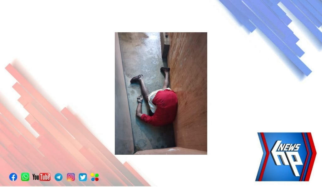 മുടപുരത്ത് സ്വകാര്യ വ്യക്തിയുടെ വീട്ടുവളപ്പിൽ അജ്ഞാത മൃതദേഹം