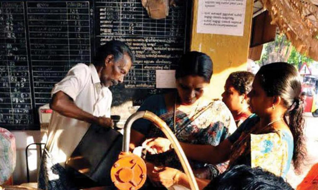 റേഷന്‍കടകള്‍ വഴി ഇനി ഗ്യാസ് സിലിണ്ടറും ലഭ്യമാകും