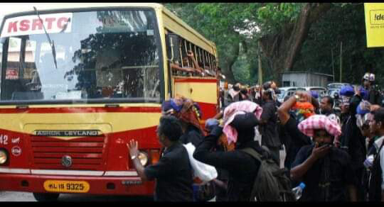 പമ്പയിലേയ്ക്കു സർവ്വീസ് നടത്തുന്ന ബസുകൾ സ്പെഷ്യൽ ആക്കി; അധികനിരക്കും ഈടാക്കും