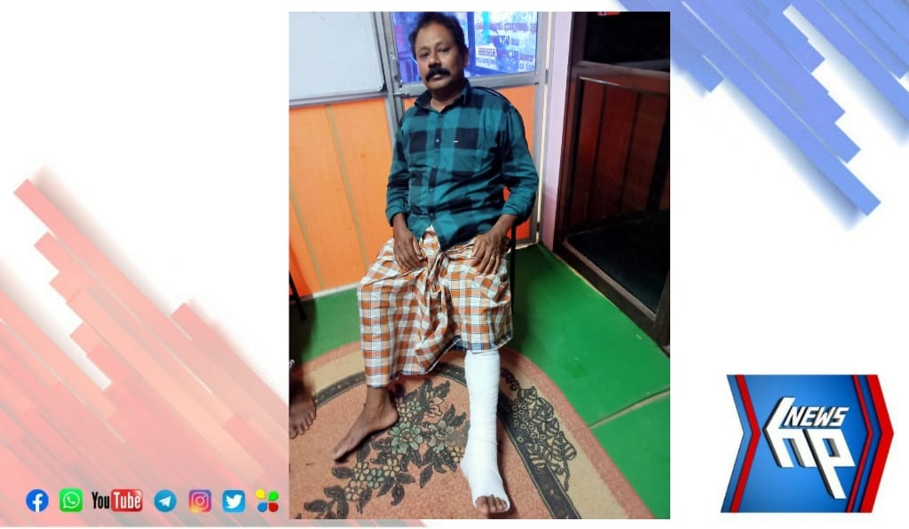 നായ കുറുകെ ചാടി പത്ര ഏജന്റിന് പരിക്ക്