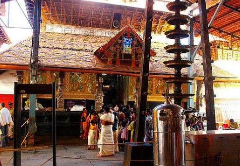 ഗുരുവായൂർ ഏകാദശി ഇന്നും നാളെയും; പ്രാദേശിക അവധി