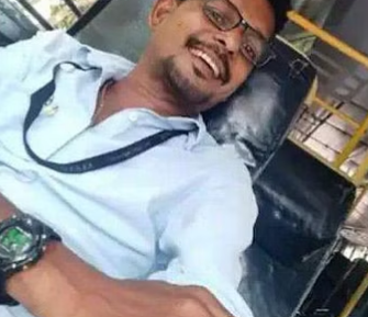 ബസ് ഓടിയ്ക്കുന്നതിനിടെ പക്ഷാഘാതം;  48 യാത്രക്കാരുടെ ജീവന്‍ രക്ഷിച്ച കെഎസ്ആര്‍ടിസി ഡ്രൈവര്‍ മരിച്ചു