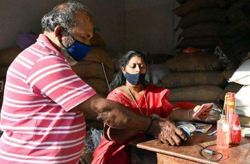 റേഷന്‍ കടകളുടെ പ്രവര്‍ത്തന സമയം ക്രമീകരിച്ചു; മാറ്റം തിങ്കളാഴ്ച മുതല്‍