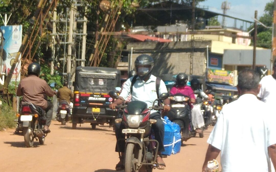 പണ്ടകശ്ശാല – ശാർക്കര റോഡ് ഗതാഗത യോഗ്യമാക്കാതെ റെയിൽവേ ഗേറ്റ് അടച്ചിടുവാനുള്ള തീരുമാനത്തിൽ നിന്ന് താത്കാലിക പിന്മാറ്റം