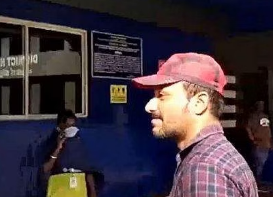 ഫെയ്‌സ്ബുക്ക് വഴി അടുത്തു, വിവാഹിതയായ യുവതിയുടെ പണവും സ്വര്‍ണവും കൈക്കലാക്കി
