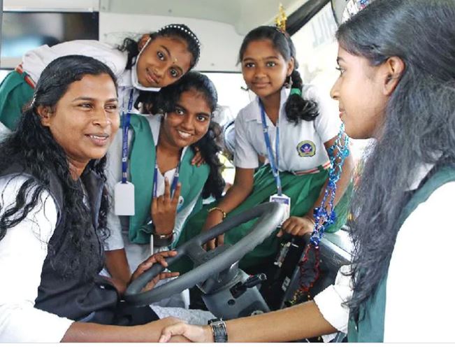 മകള്‍ പഠിക്കുന്ന സ്‌കൂളില്‍ ഡ്രൈവറായി അമ്മ;  ഗവ. കോട്ടണ്‍ഹില്‍ സ്‌കൂളിന്  പുതുചരിത്രം