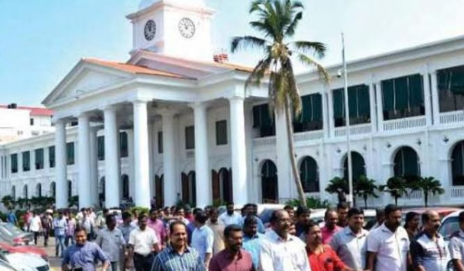 നാലാം ശനി അവധി; ആശ്രിത നിയമനം പരിമിതപ്പെടുത്തല്‍