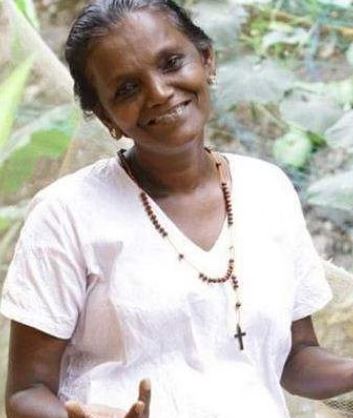 നടി മോളി കണ്ണമാലി ഗുരുതരാവസ്ഥയിൽ