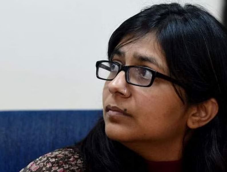 ഡല്‍ഹി വനിതാ കമ്മീഷന്‍ അധ്യക്ഷയ്ക്ക് നേരെ അതിക്രമം; കൈ കാറില്‍ കുരുക്കി വലിച്ചിഴച്ചു; ഡ്രൈവര്‍ അറസ്റ്റില്‍
