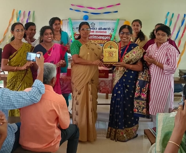തുല്യതാ വിജയോൽസവം; ഗുഡ് ഇംഗ്ലീഷ് സർട്ടിഫിക്കറ്റ് വിതരണം; പുതുവൽസരാഘോഷം
