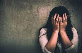 മോശമായി ദേഹത്ത് സ്പർശിച്ചു; എൽഐസി അസിസ്റ്റന്റ് മാനേജർക്കെതിരെ സഹപ്രവർത്തകയുടെ പരാതി