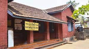 നെറ്റ് വര്‍ക്ക് സംവിധാനം തകരാറില്‍; ആറ്റിങ്ങല്‍ സബ് രജിസ്ട്രാഫീസില്‍ നിന്നുള്ള  സേവനങ്ങള്‍ മുടങ്ങുന്നു