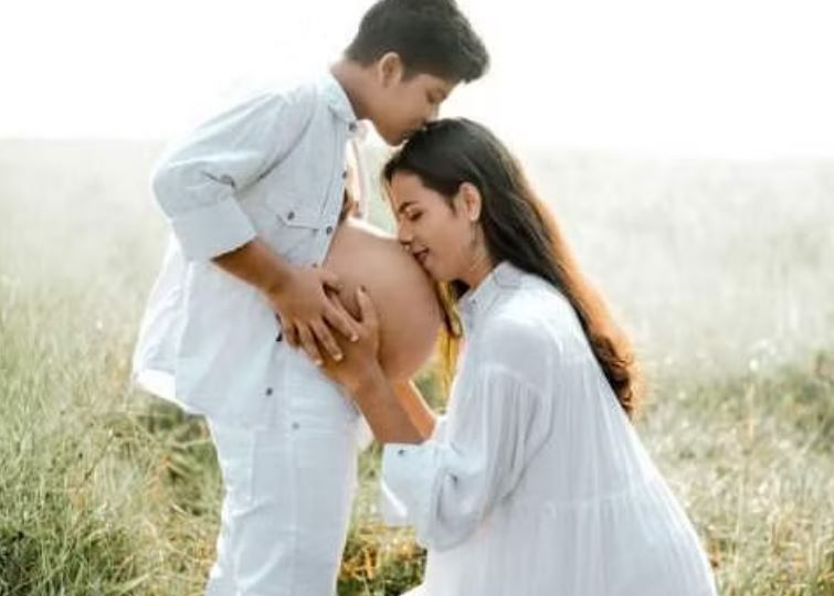 കുഞ്ഞിനെ വരവേറ്റ് സഹദും സിയയും; ഇന്ത്യയിലെ ആദ്യ ട്രാൻസ് മാതാപിതാക്കൾ