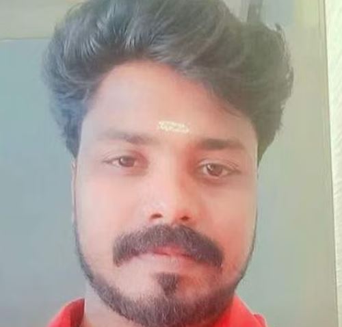 ഒറ്റപ്പാലത്ത് ഡിവൈഎഫ്ഐ നേതാവിനെ വെട്ടിക്കൊന്നു