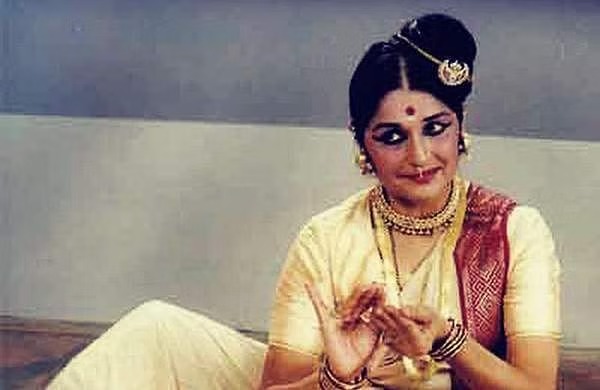 വിഖ്യാത മോഹിനിയാട്ടം, കഥകളി നര്‍ത്തകി കനക് റെലെ അന്തരിച്ചു