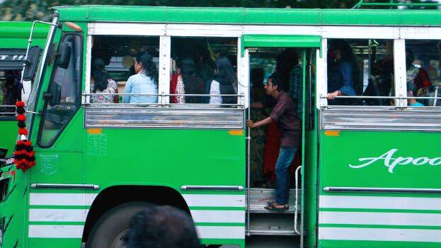 എല്ലാ ബസുകളിലും 28 നകം ക്യാമറ ഘടിപ്പിക്കണമെന്ന് ഗതാഗതമന്ത്രി