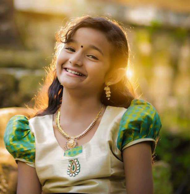 വീഡിയോയില്‍ നിന്ന് കിട്ടിയ വരുമാനത്തിന്റെ നല്ലൊരു പങ്കും അവര്‍ എടുത്തു; എസ്പിക്ക് പരാതി നൽകിയെന്ന് മീനാക്ഷി