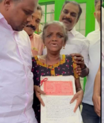 വീടിന്റെ ആധാരം തിരിച്ചെടുത്ത് ഫിറോസ്; കണ്ണുനിറഞ്ഞ് മോളി കണ്ണമാലി