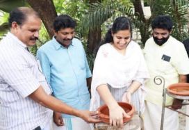 കൊടുംചൂടിൽ പക്ഷികൾക്കും ദാഹജലം; ആര്യ രാജേന്ദ്രൻ
