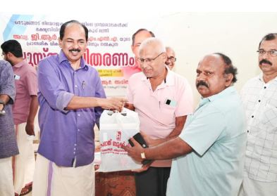 നെടുമങ്ങാട് മണ്ഡലത്തിലെ 51 ഗ്രന്ഥശാലകൾക്ക് പുസ്തകങ്ങൾ വിതരണം ചെയ്തു