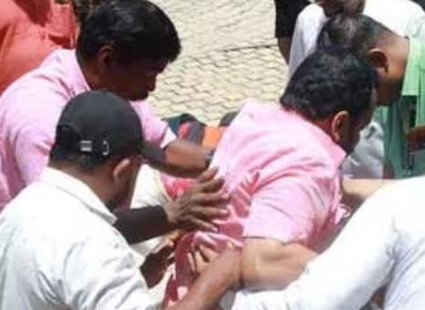 പാര്‍ക്ക് സന്ദര്‍ശനത്തിനിടെ റവന്യു മന്ത്രി കെ. രാജന് പരിക്ക്