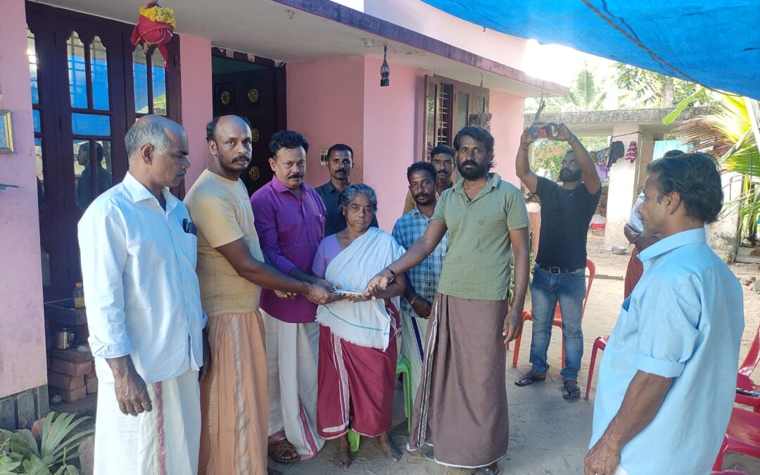 അഴൂർ പഞ്ചായത്ത് ക്ഷീരകർഷക കൂട്ടായ്മ ധന സഹായം നൽകി