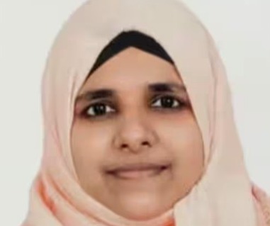 ലോറി സ്‌കൂട്ടറില്‍ ഇടിച്ച് ശരീരത്തിലൂടെ കയറിയിറങ്ങി; അധ്യാപികയ്ക്ക് ദാരുണാന്ത്യം