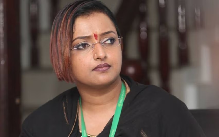 സ്വര്‍ണക്കടത്ത് കേസ് ഒത്തുതീര്‍പ്പാക്കാന്‍ 30 കോടി രൂപ വാഗ്ദാനം ചെയ്തു; ആരോപണവുമായി സ്വപ്ന സുരേഷ്
