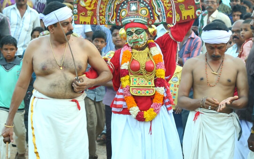 ചരിത്ര പ്രസിദ്ധമായ പള്ളിയറ കാളിയൂട്ടിന്റെ തത്സമയ ദൃശ്യങ്ങൾ ഇന്ന് ഹൃദയപൂർവം ന്യൂസിലൂടെ