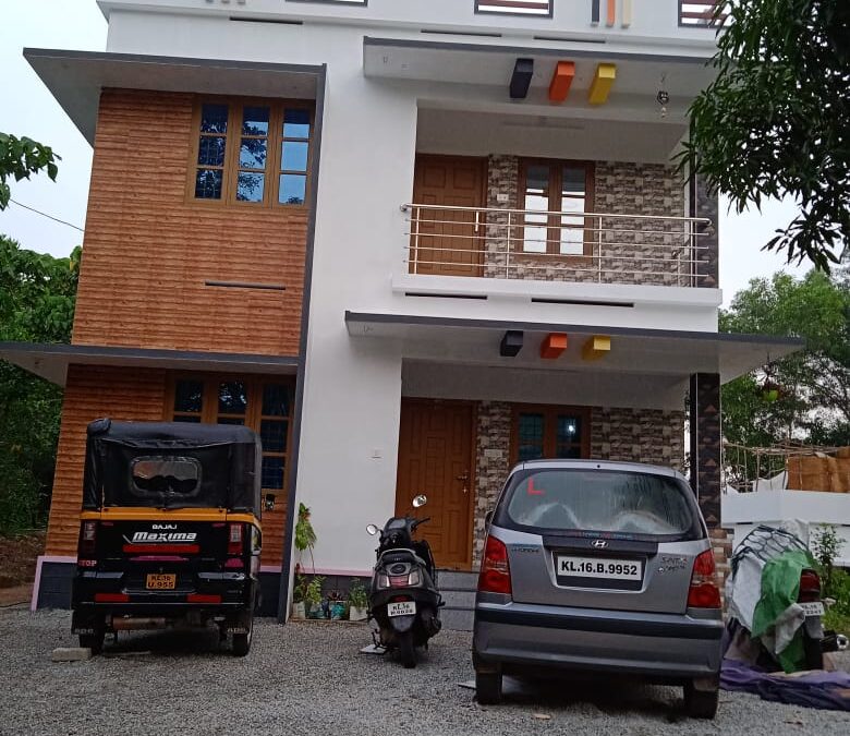 ആറ്റിങ്ങലിൽ ഇരുനിലവീട് വിൽപ്പനയ്ക്ക്