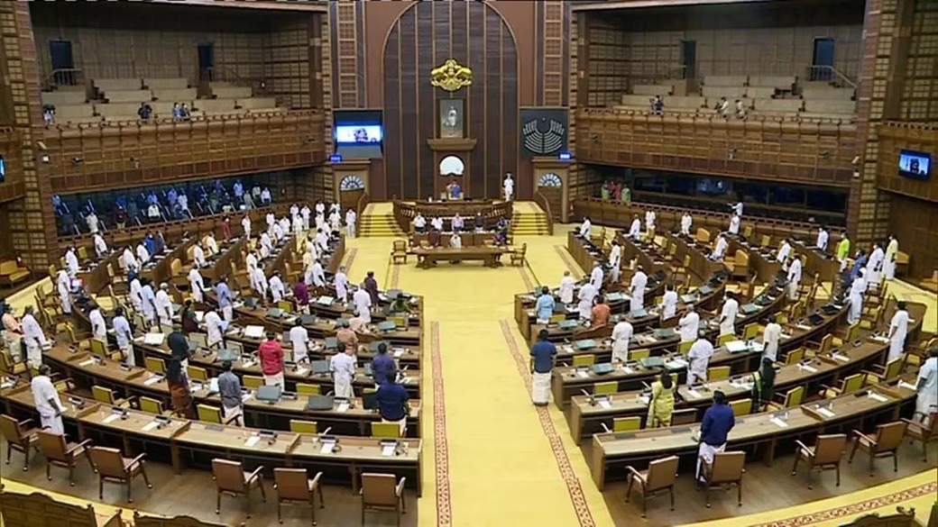 പ്രതിപക്ഷ പ്രതിഷേധം; നടപടികൾ വെട്ടിച്ചുരുക്കി നിയമസഭ അനിശ്ചിത കാലത്തേക്ക് പിരിഞ്ഞു