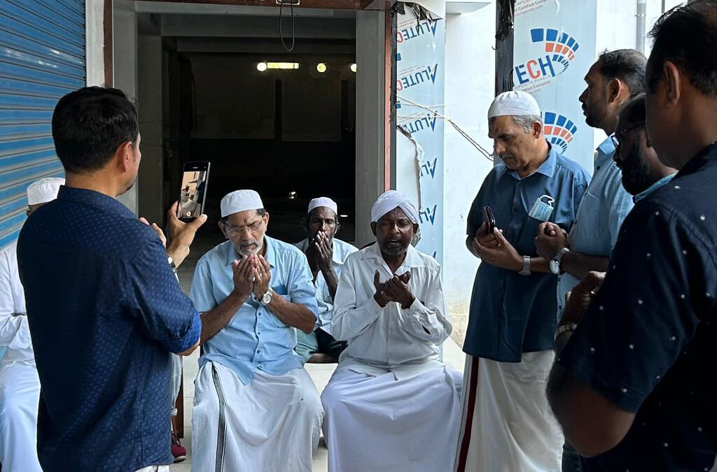 ആലംകോട് ബ്രദേഴ്സ് വാട്സ്ആപ്പ് കൂട്ടായ്മയുടെ പുണ്യ റമദാൻ റിലീഫിന്റെ ഭാഗമായി റമളാൻ കിറ്റ് കൂപ്പണിന്റെ വിതരണോദ്ഘാടനം നടന്നു