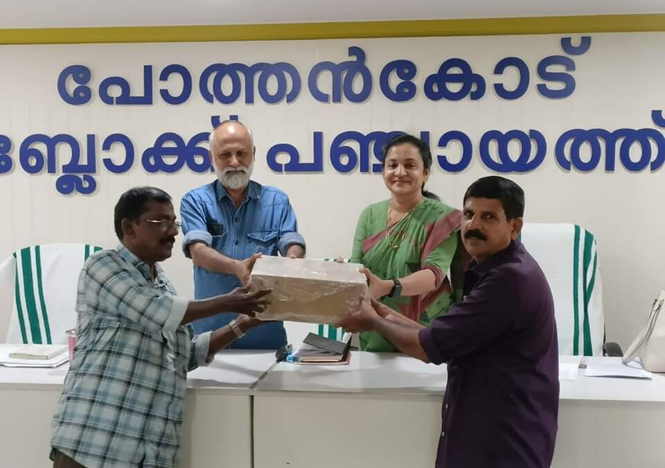 പോത്തൻകോട് ബ്ലോക്ക് പഞ്ചായത്തിൽ ലൈബ്രറികൾക്കുള്ള ഫർണിച്ചറുകൾ വിതരണം ചെയ്തു