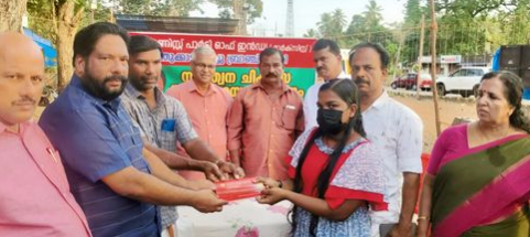 ചികിത്സാ ധനസഹായം വിദ്യാർത്ഥിനിയ്ക്ക് അഡ്വ.വി ജോയി എം.എൽ.എ കൈമാറി