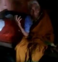തിരുവനന്തപുരത്ത് ചെടിക്കമ്പ് മുറിച്ചതിന് 90കാരിക്ക് മരുമകളുടെ ക്രൂരമർദ്ദനം; കേസെടുത്ത് പൊലീസ്